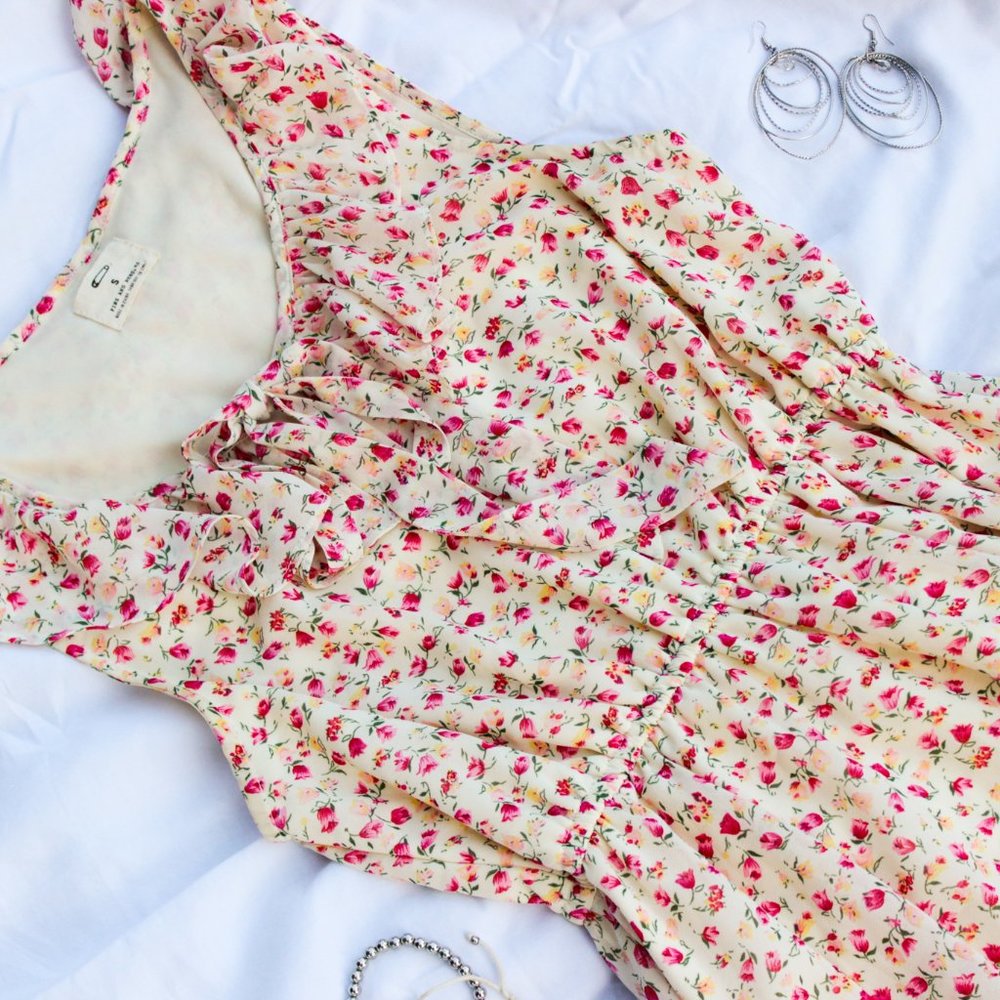 Ditsy  Floral Tie Front Dress